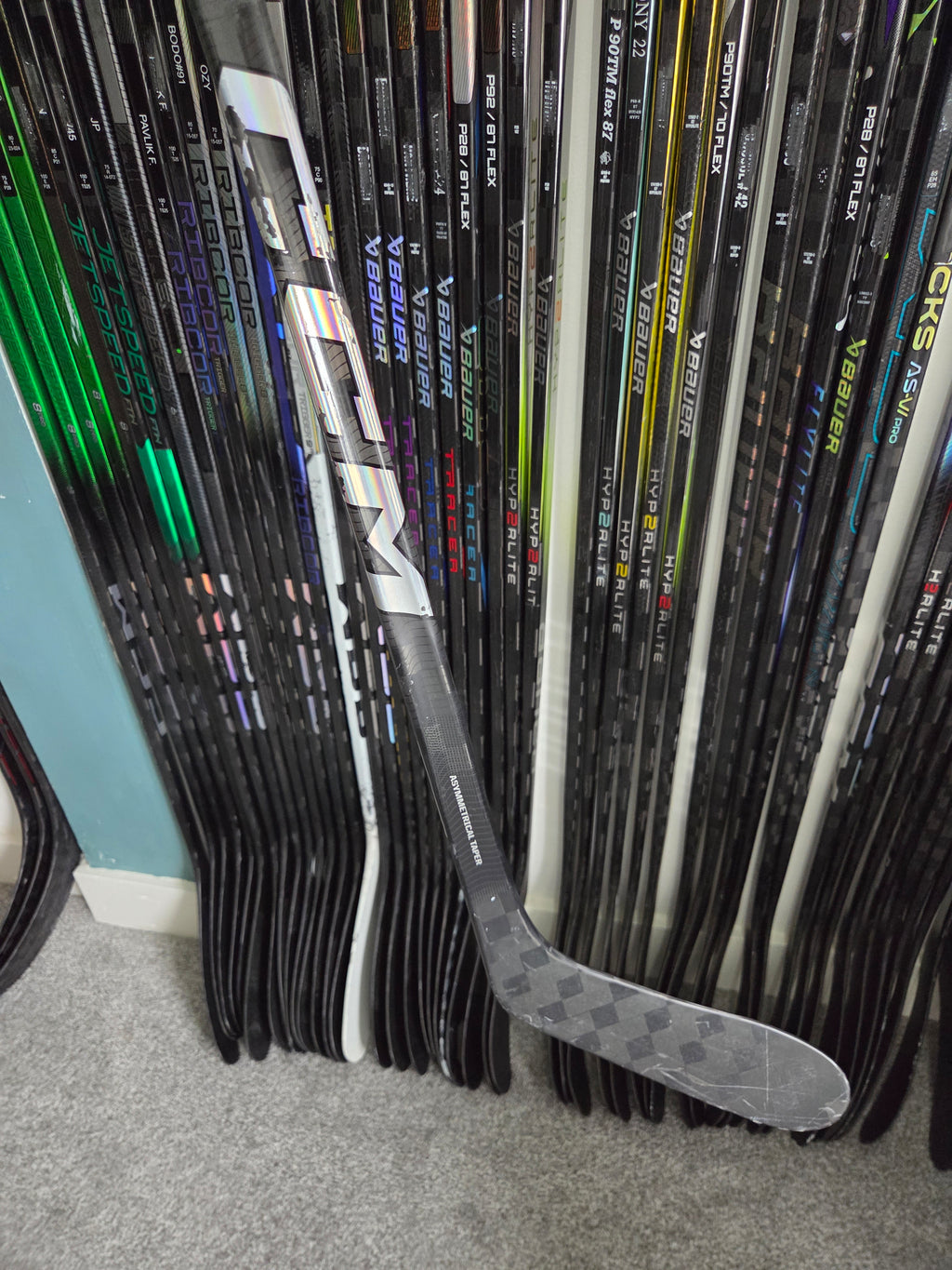 CCM Ribcor Trigger 8pro p28 flex 75